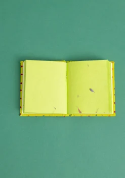 Gudrun Sjödén Anteckningsbok "Kavya" i tygbeklätt papper