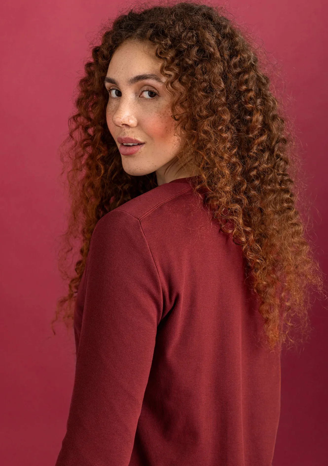 Gudrun Sjödén Farfarströja i ekologisk bomullsrib