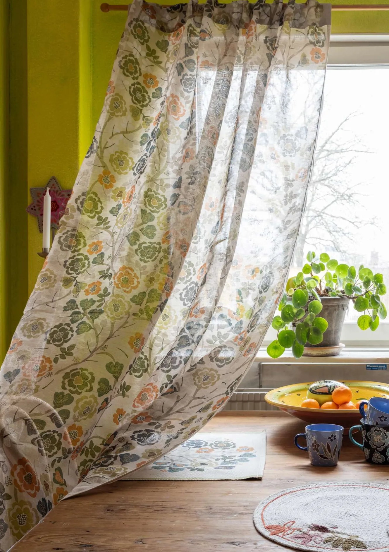 Gudrun Sjödén Gardin "Wild rose" i lin/bomull