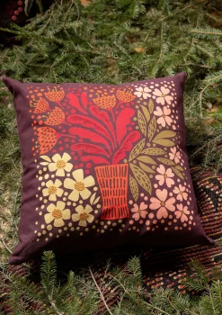 Gudrun Sjödén Kuddfodral "Gnistra" i ekologisk bomull