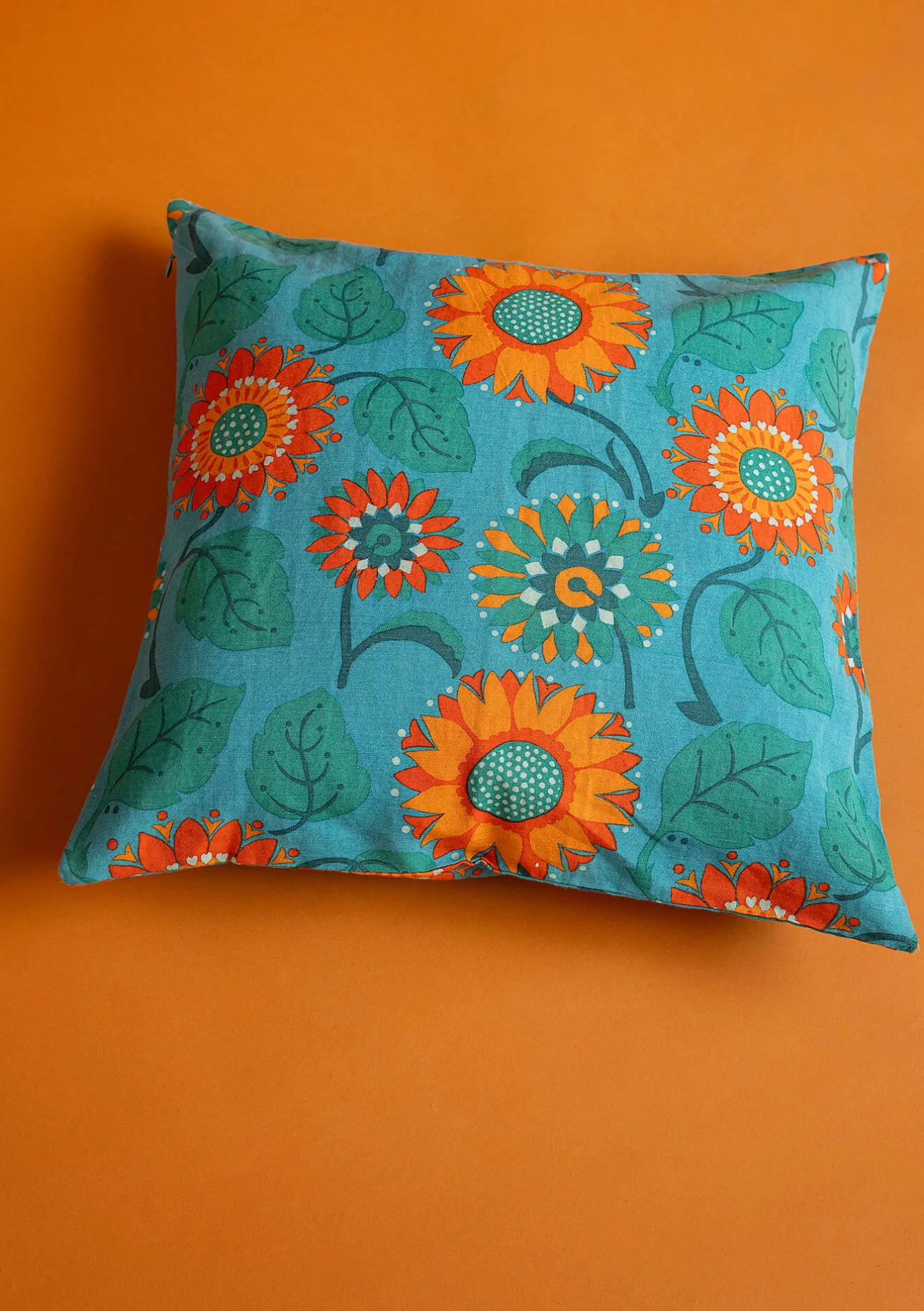 Gudrun Sjödén Kuddfodral "Sunflower" i ekologisk bomull/lin