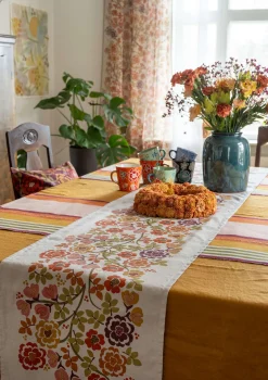 Gudrun Sjödén Löpare "Wild rose" i lin/bomull