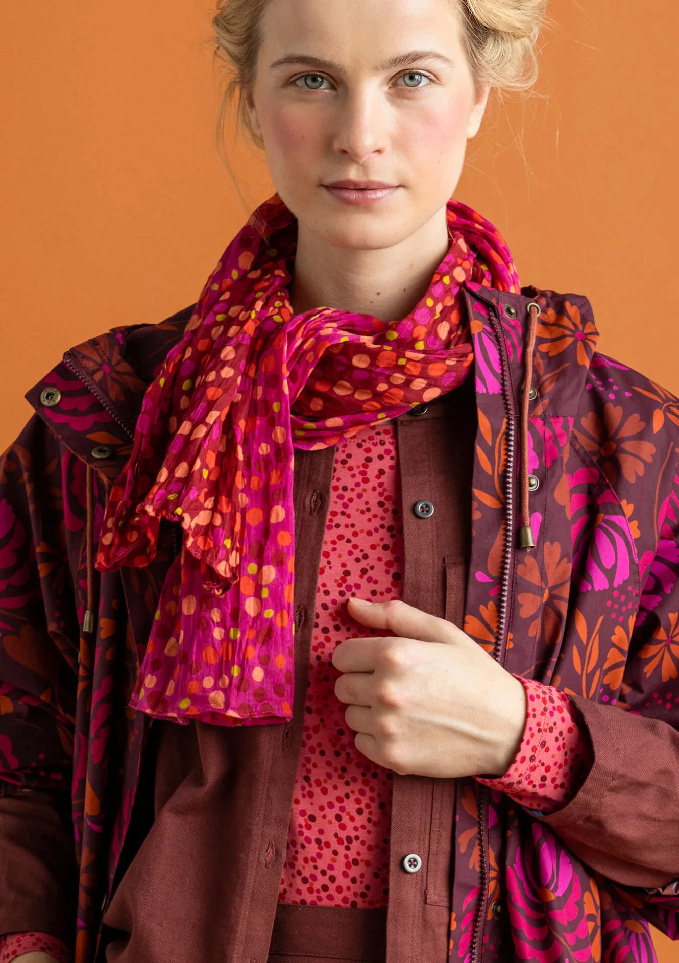 Gudrun Sjödén Sjal "Hedda" i ekologisk bomull