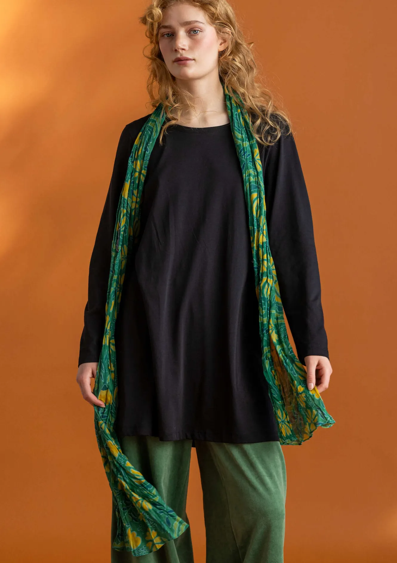 Gudrun Sjödén Sjal "Hedda" i ekologisk bomull