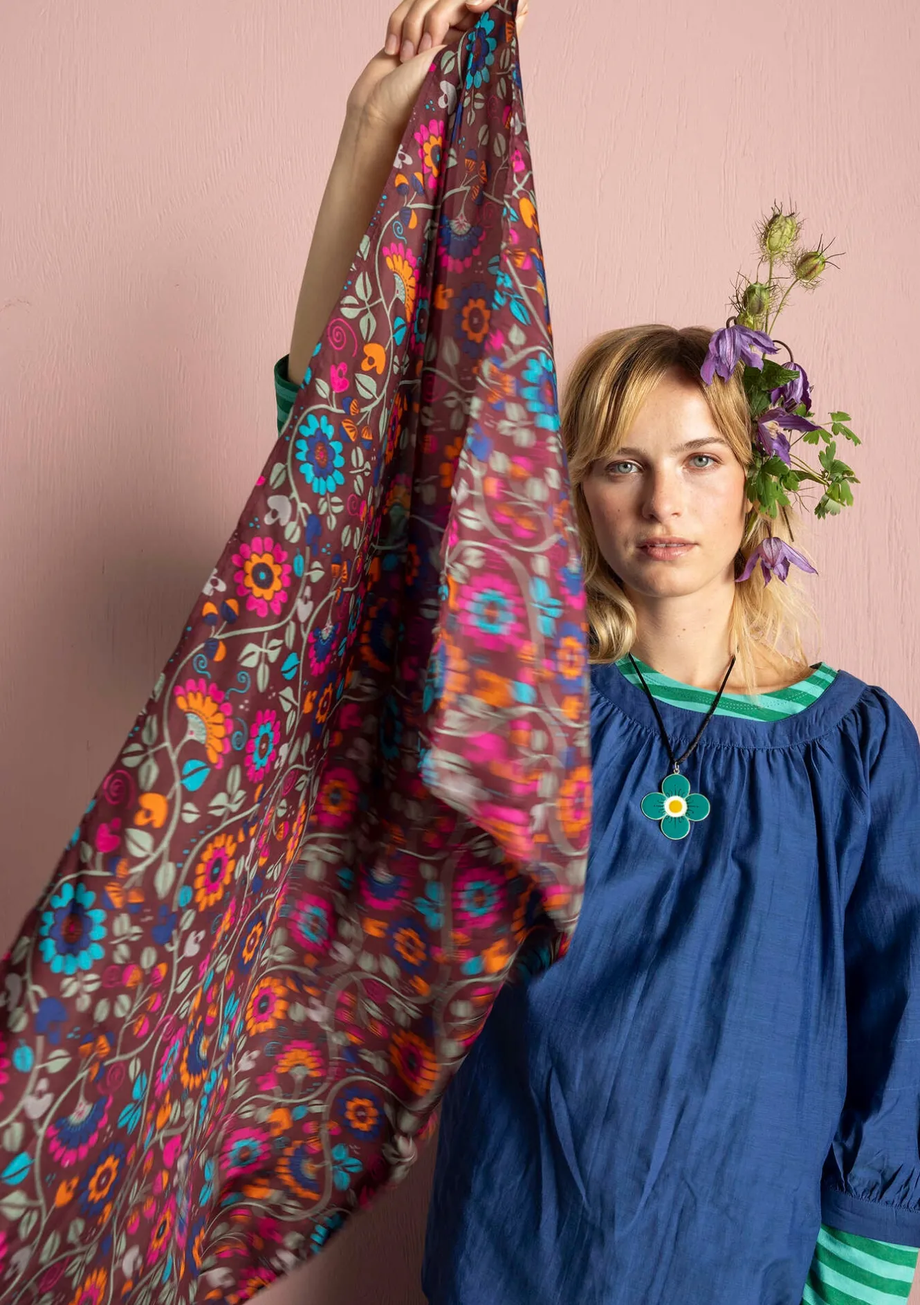 Gudrun Sjödén Sjal "Rupangi" i siden