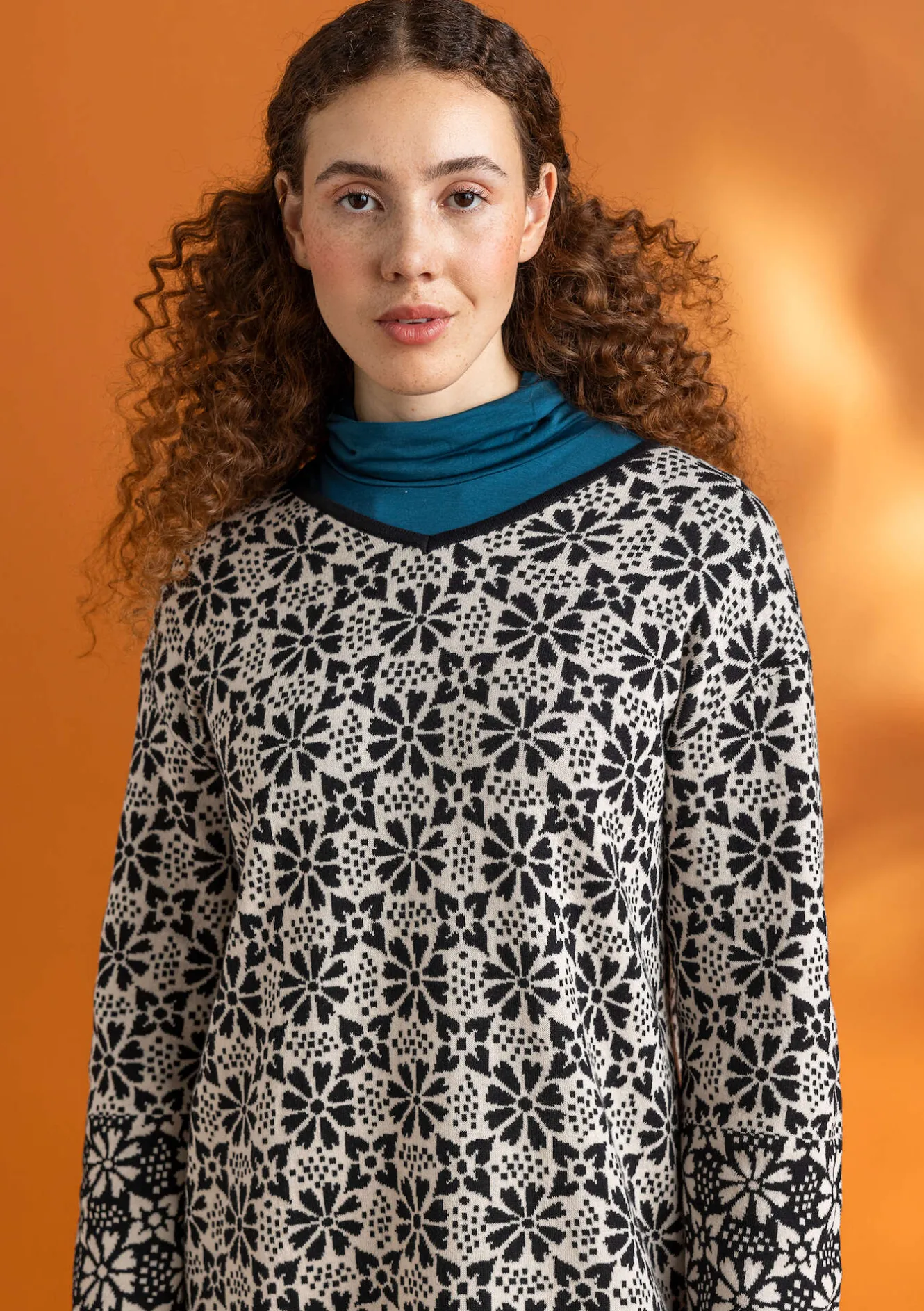 Gudrun Sjödén Stickad tunika "Freja" i ekologisk/återvunnen bomull