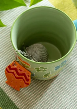 Gudrun Sjödén Tesil "Flower pots" i keramik/metall