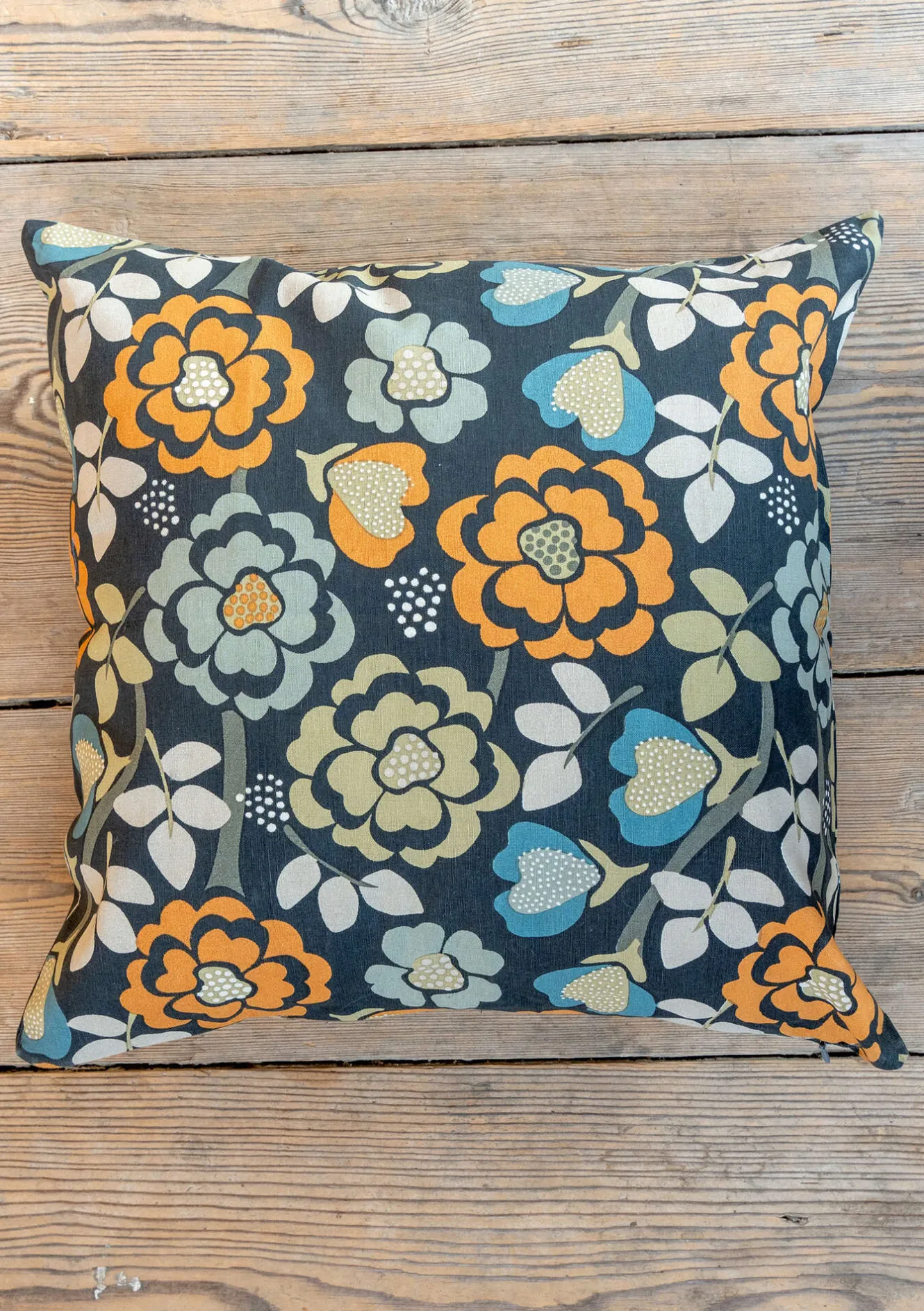 Gudrun Sjödén Tryckt kuddfodral "Wild rose" i lin/bomull