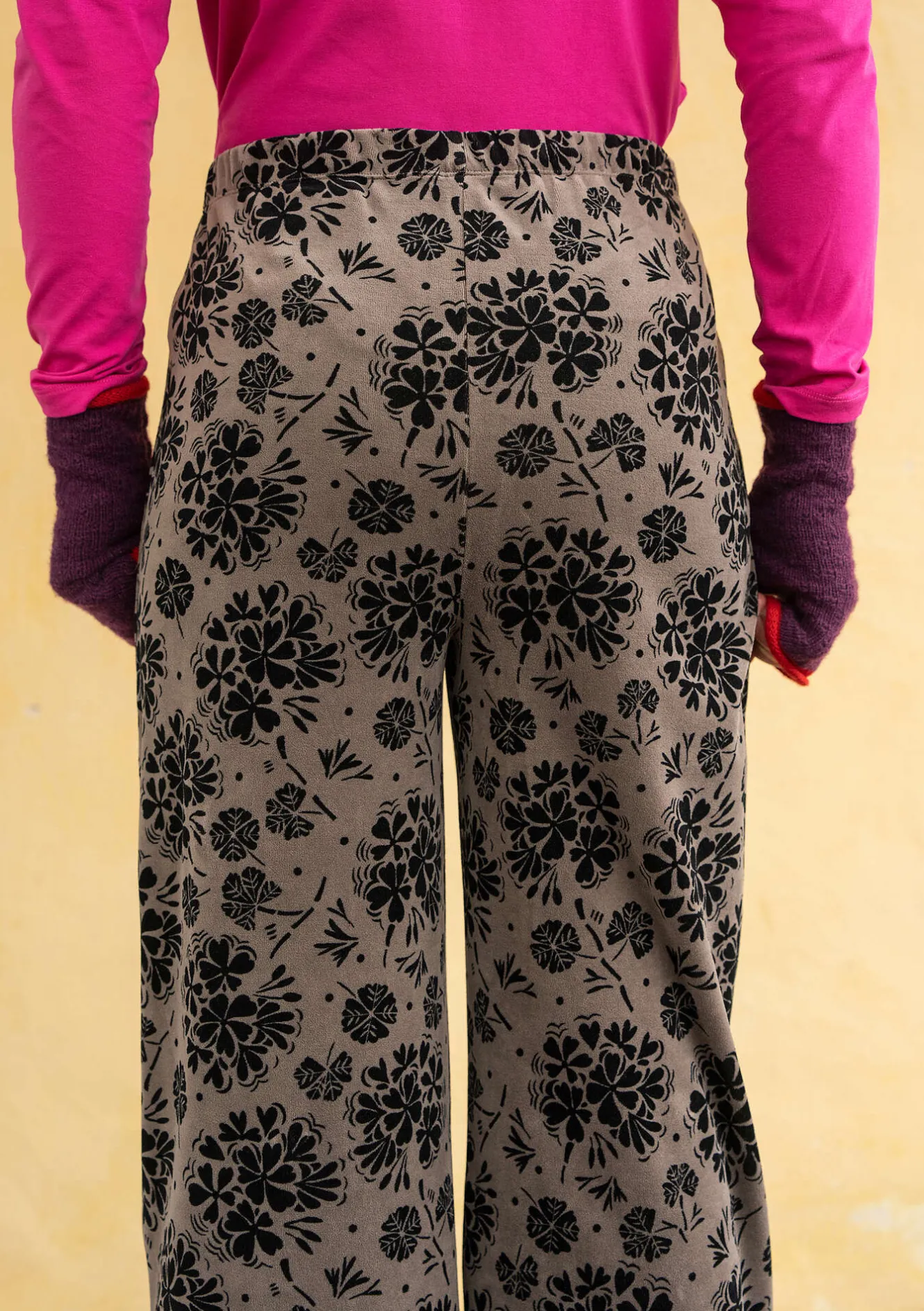 Gudrun Sjödén Velourbyxa "Selma" i ekologisk bomull/återvunnen polyester