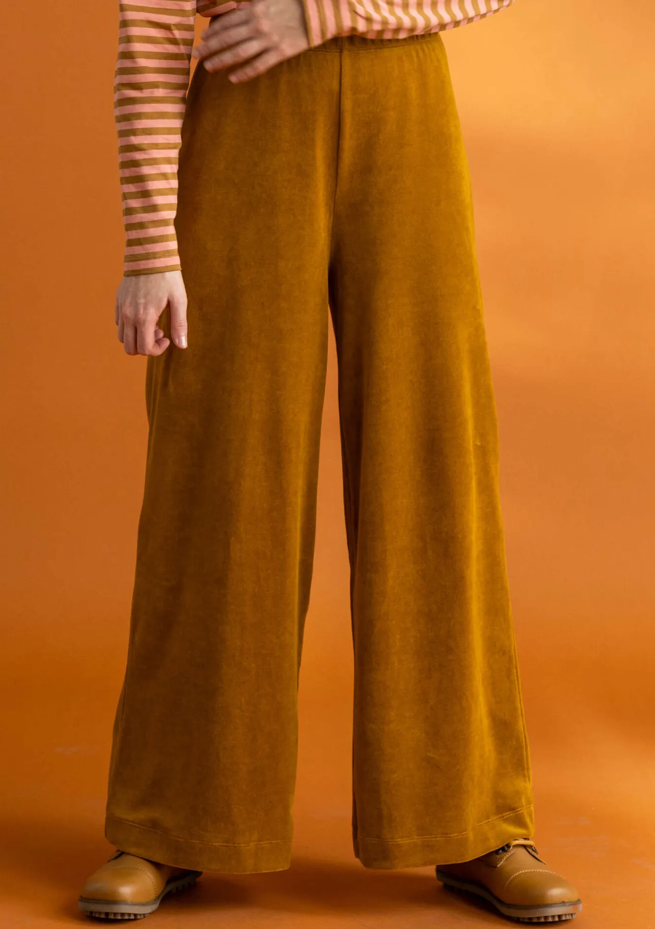 Gudrun Sjödén Velourbyxor i ekologisk bomull/återvunnen polyester