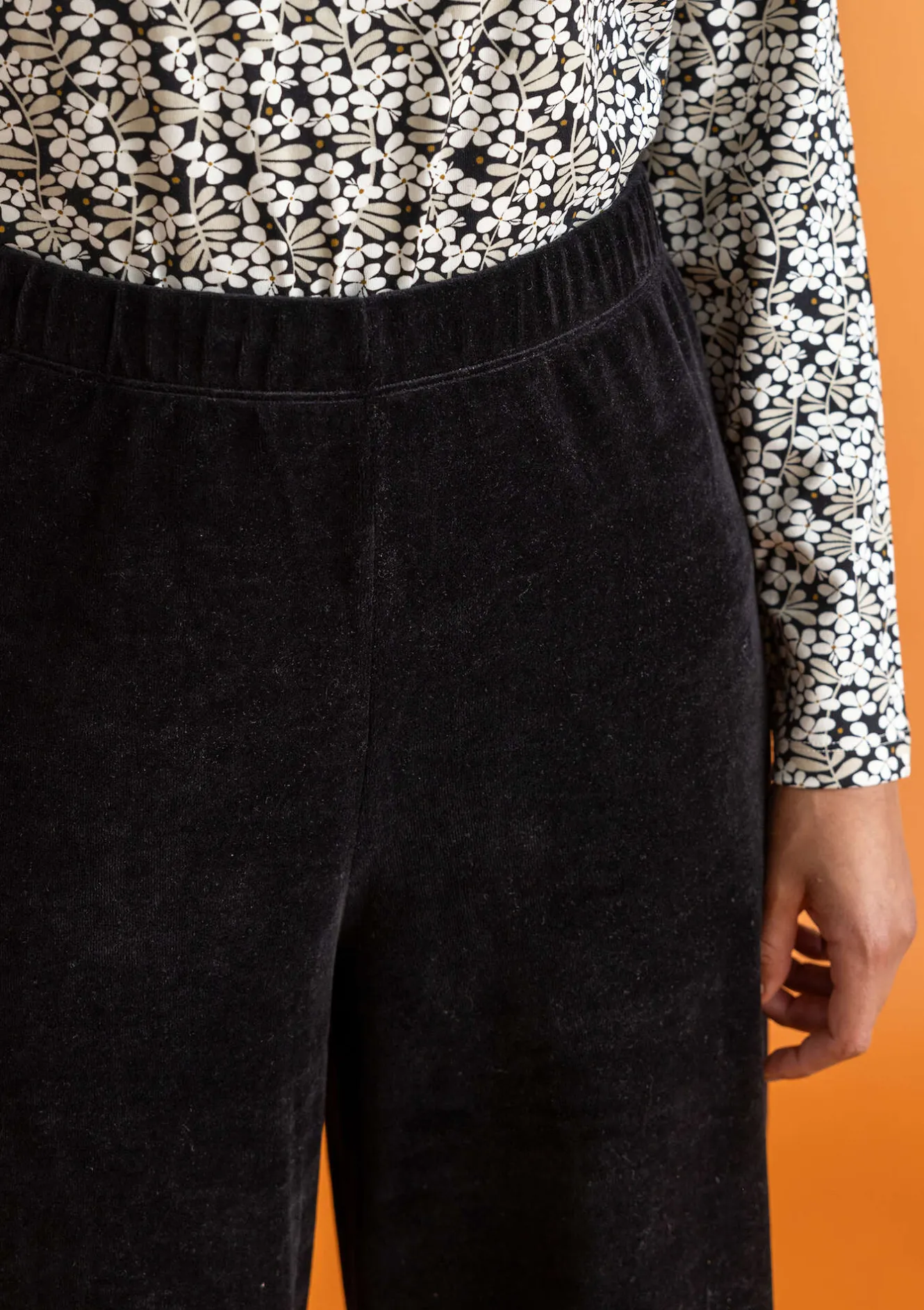 Gudrun Sjödén Velourbyxor i ekologisk bomull/återvunnen polyester