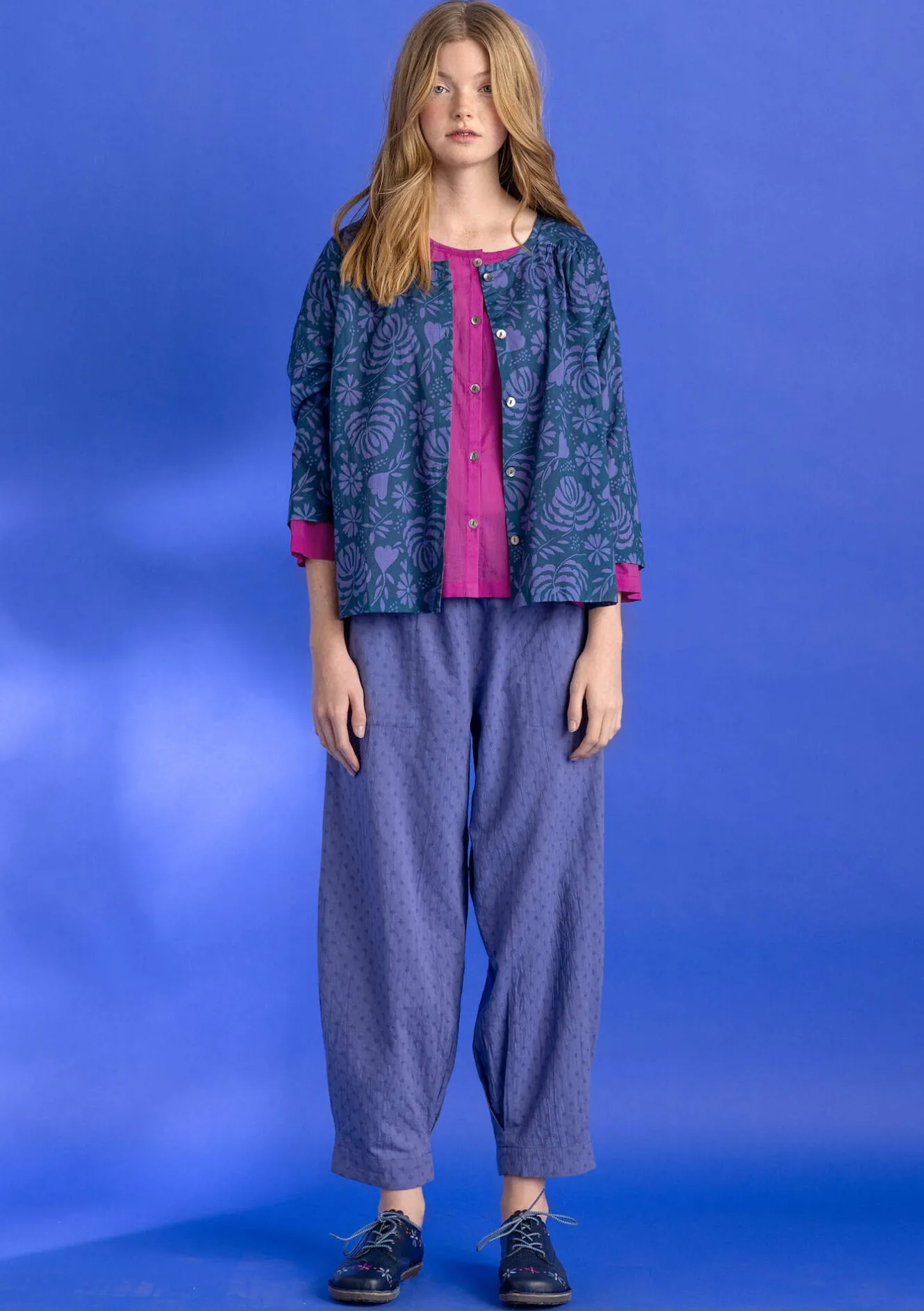 Gudrun Sjödén Vävd byxa i ekologisk bomullsdobby1